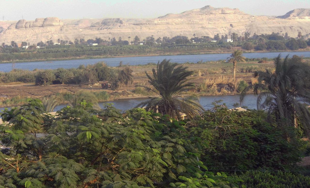 Mg Nefertiti Hotel Al-Minya Exterior foto