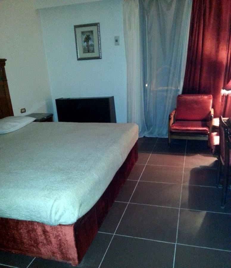 Mg Nefertiti Hotel Al-Minya Zimmer foto